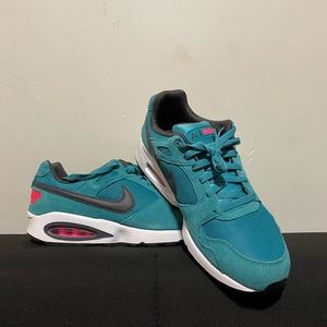 Men’s sneakers